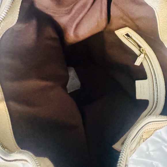 Gucci Tan and Brown GG Hobo Bag - Picture 12 of 16